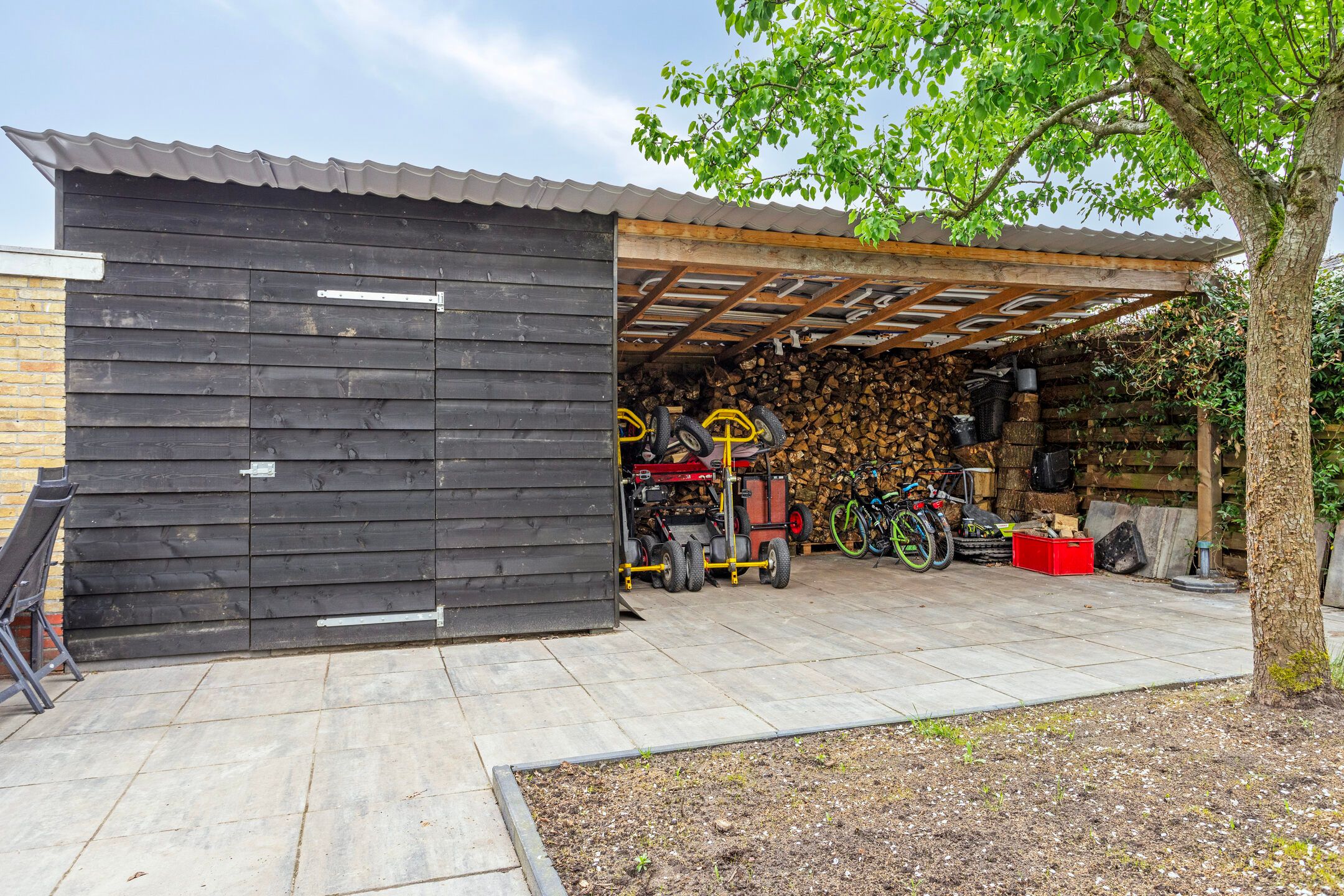 Foto 27 van Larixlaan 32