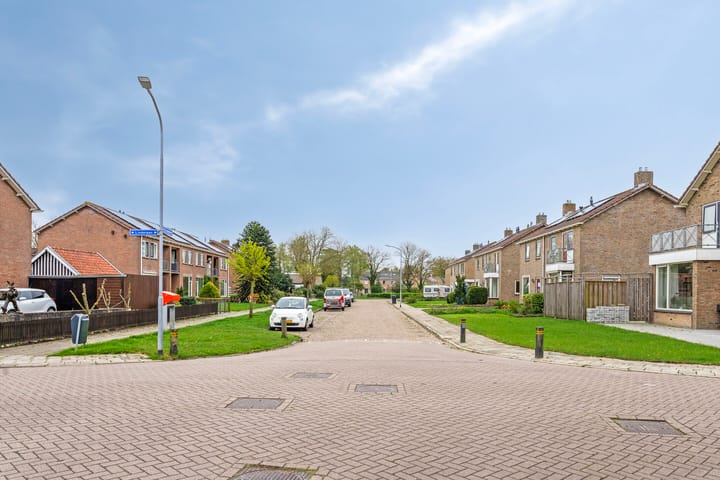 Foto 32 van Larixlaan 32