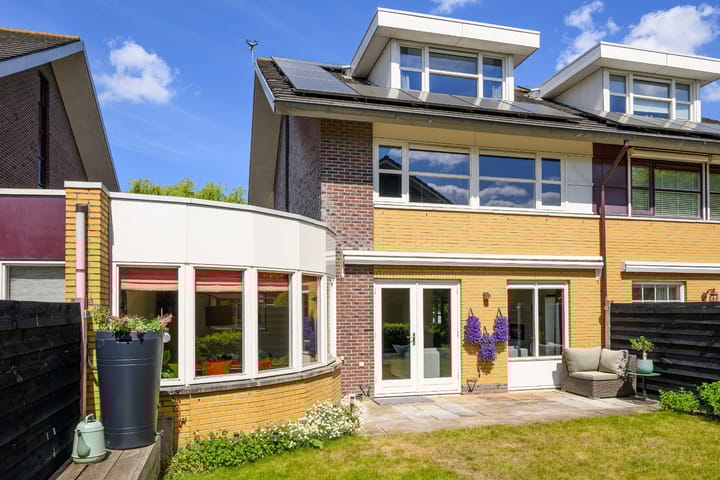 Foto 20 van Herfststraat 2