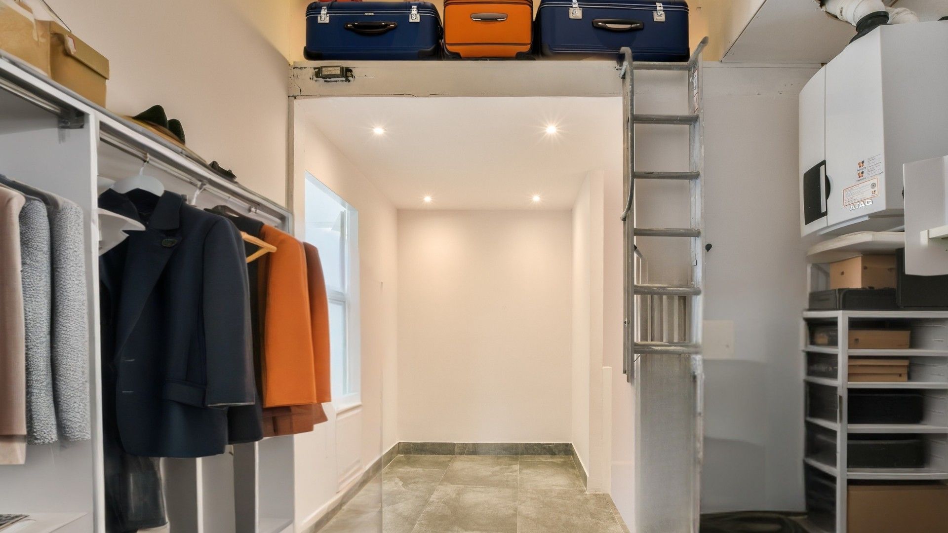 Foto 24 van Plevier 93