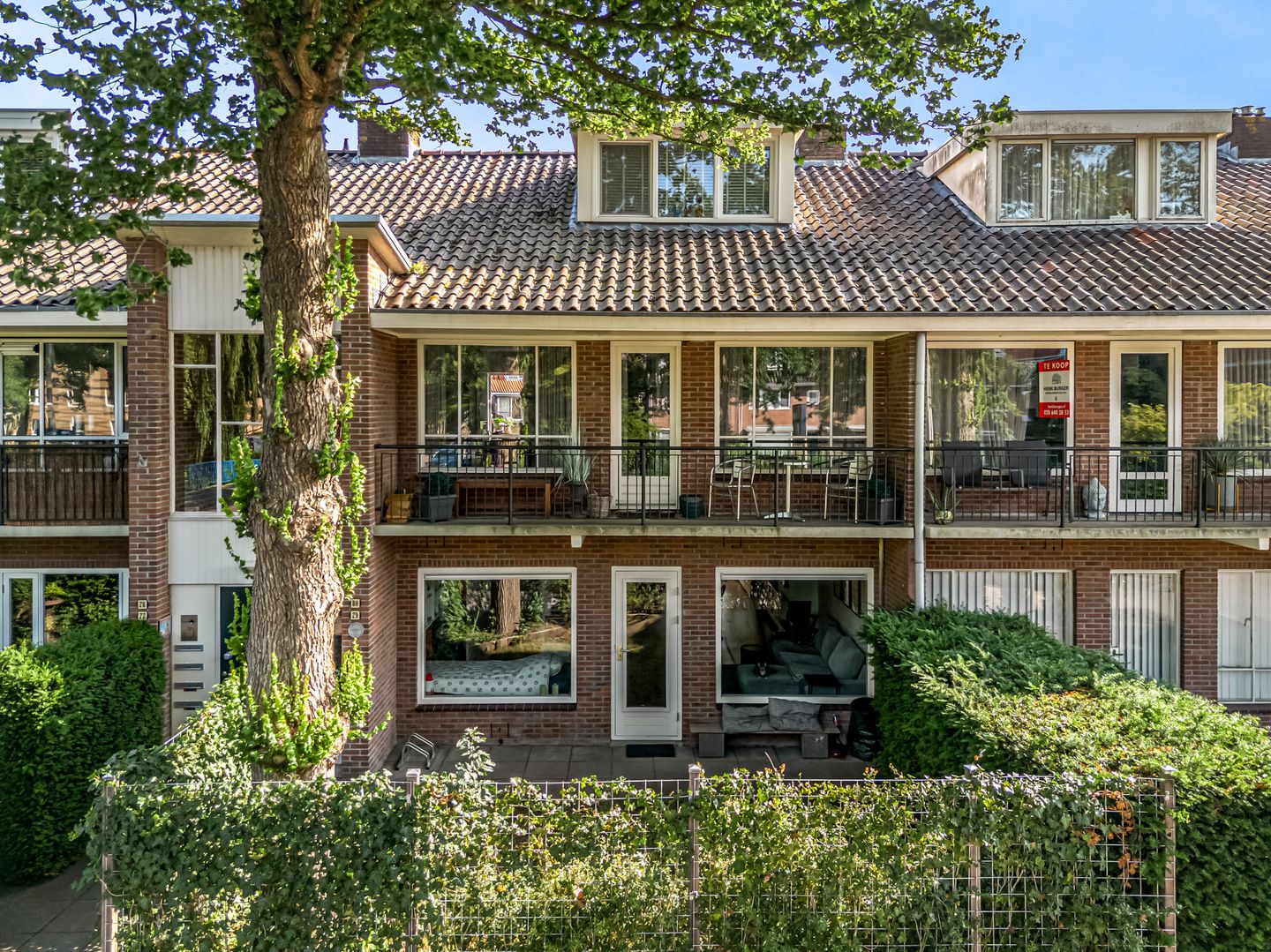 Foto 1 van Mr. G. Groen van Prinstererlaan 79