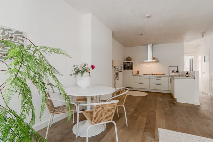 Photo 9 of Blasiusstraat 134-1