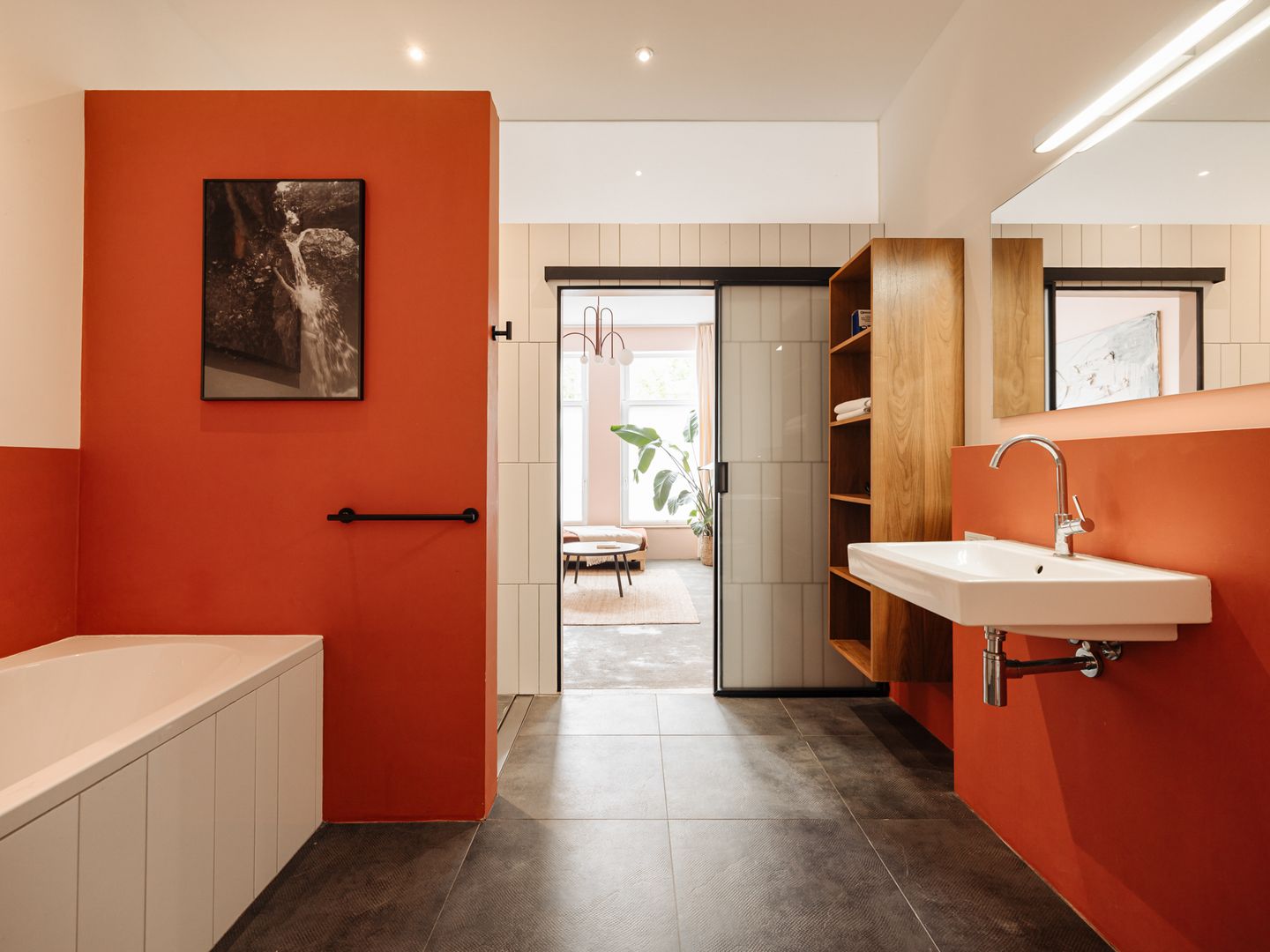 Photo 29 of 2e Middellandstraat 16