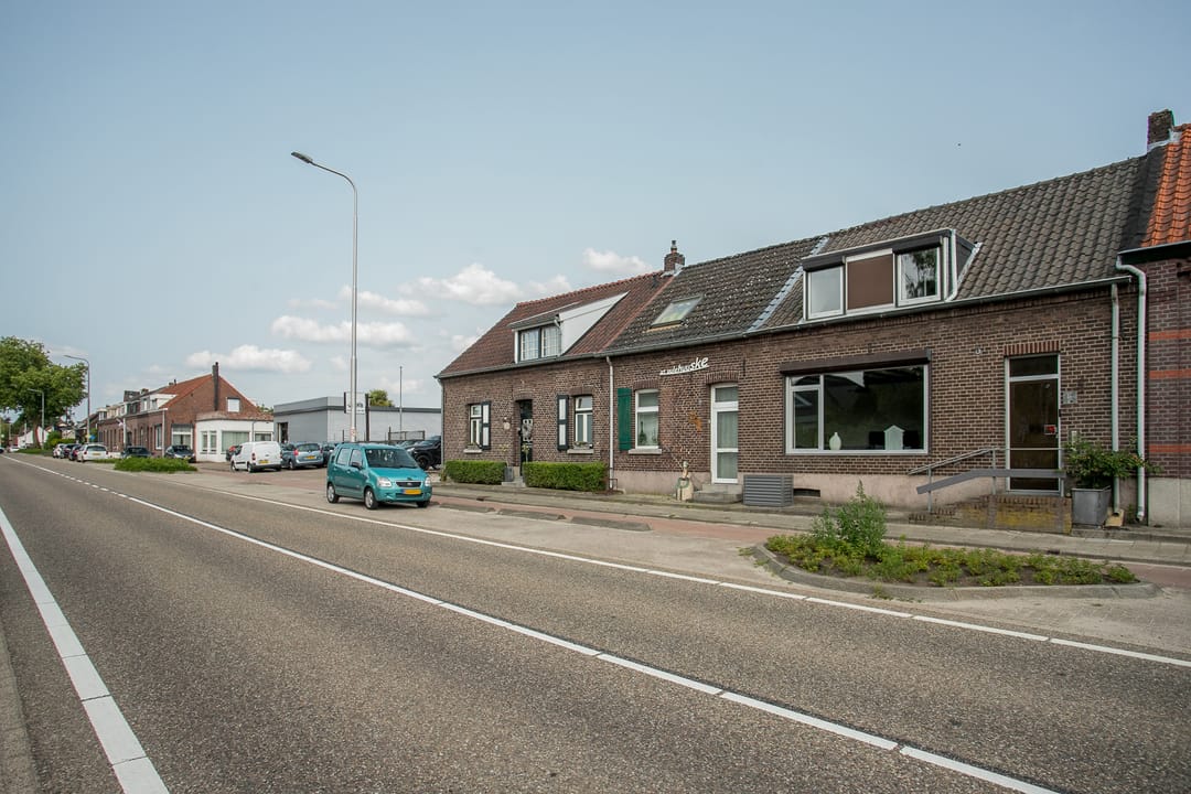 Photo 28 of Roermondseweg 147