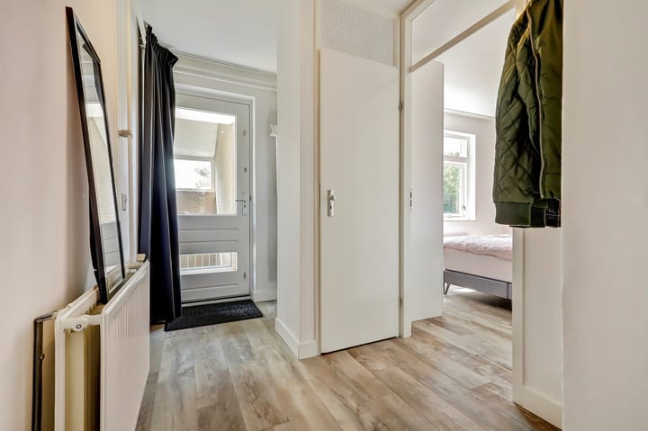 Photo 8 of Bovenbuurtweg 17-C