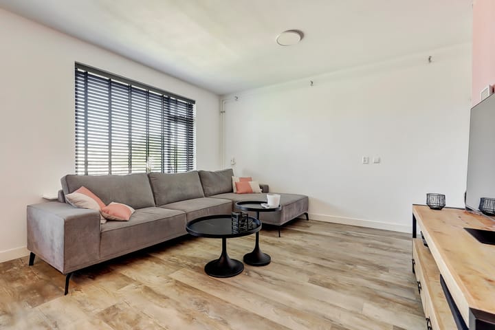 Photo 10 of Bovenbuurtweg 17-C