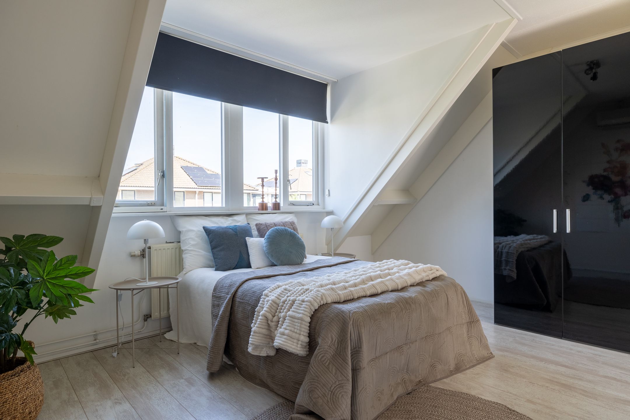 Foto 30 van Leermos 10