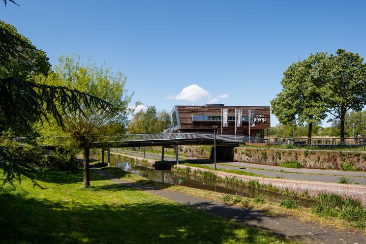 Foto 45 van Bouwstraat 6