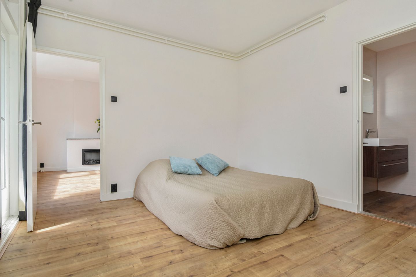 Foto 4 van van Leeuwenstraat 108