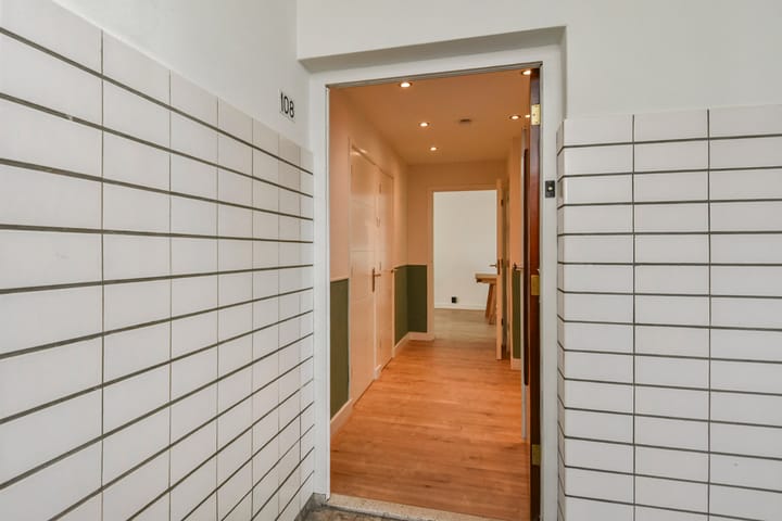 Foto 8 van van Leeuwenstraat 108