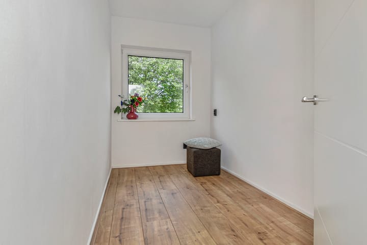 Foto 13 van van Leeuwenstraat 108