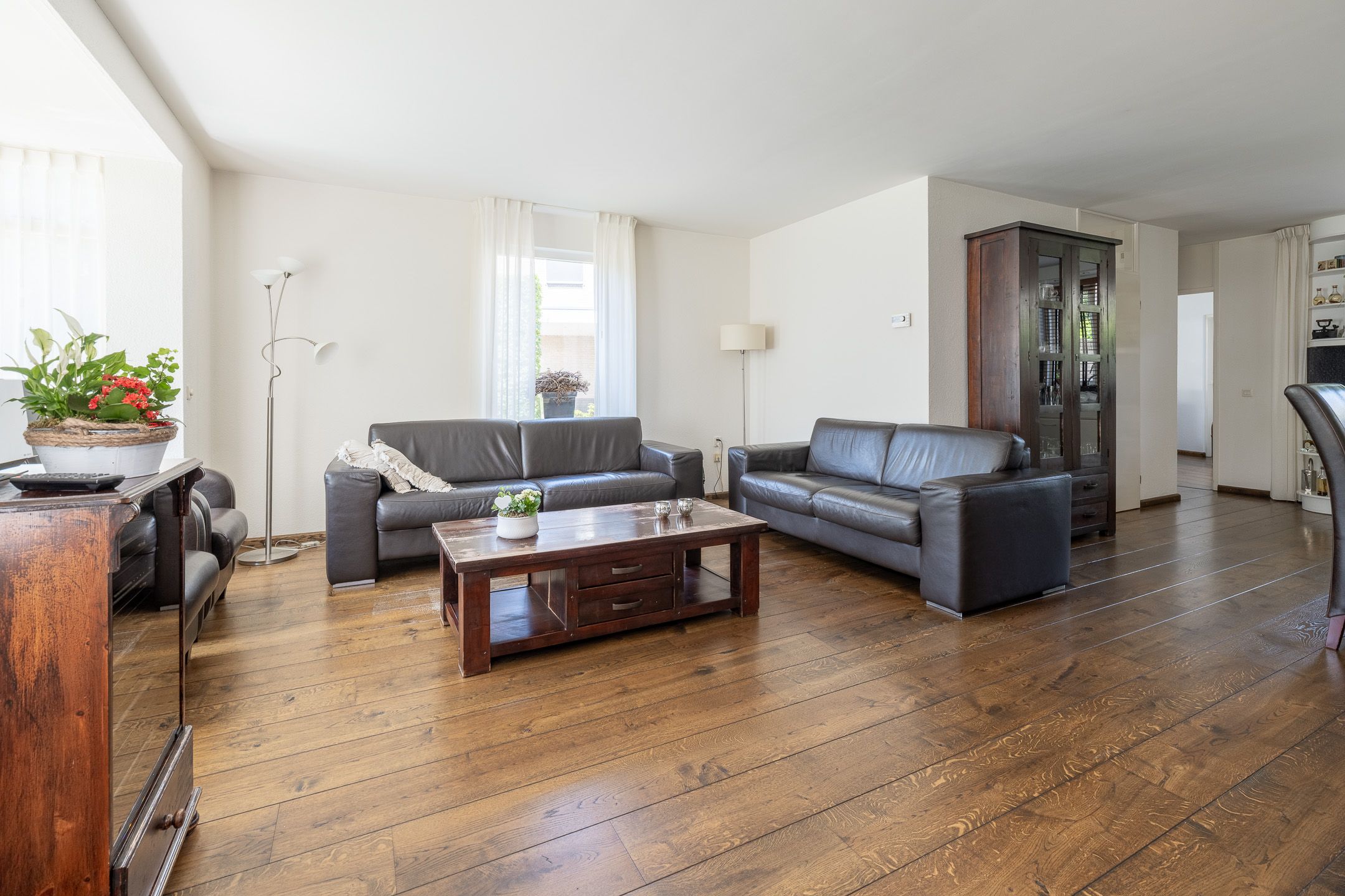 Foto 3 van Heestereng 16