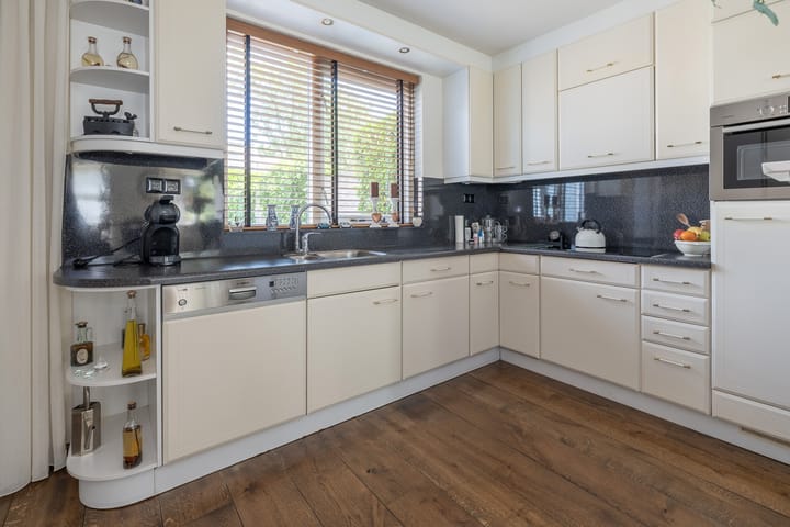 Foto 10 van Heestereng 16