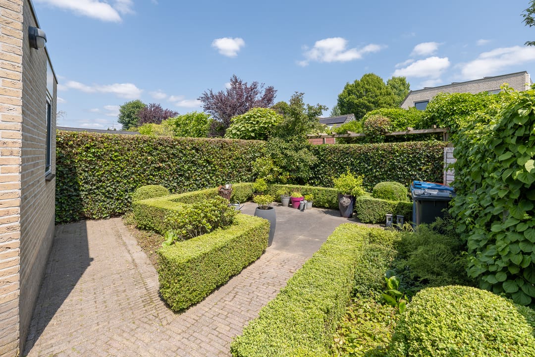 Foto 43 van Heestereng 16