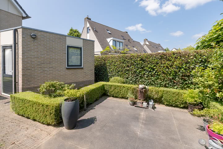 Foto 44 van Heestereng 16