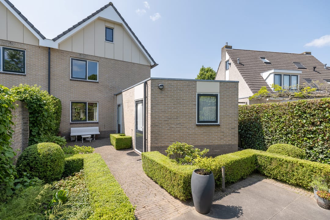 Foto 46 van Heestereng 16