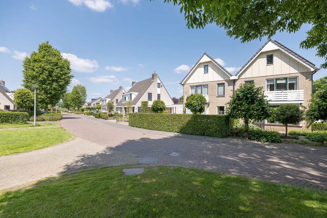 Foto 52 van Heestereng 16