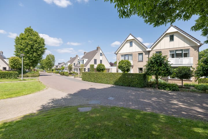 Foto 52 van Heestereng 16