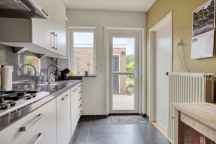 Foto 9 van Stationsweg 127