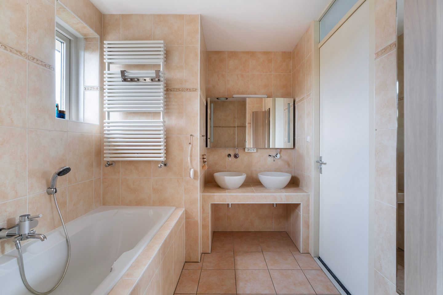 Foto 14 van Heliotroop 5