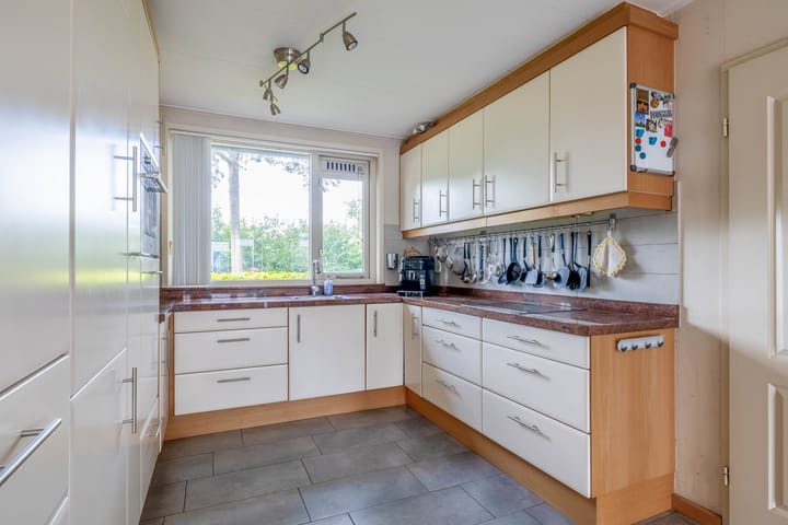 Foto 15 van Hermelijnweide 22