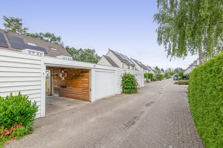 Foto 29 van Hermelijnweide 22