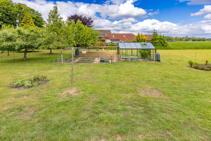 Photo 44 of B.L. Tijdensweg 13