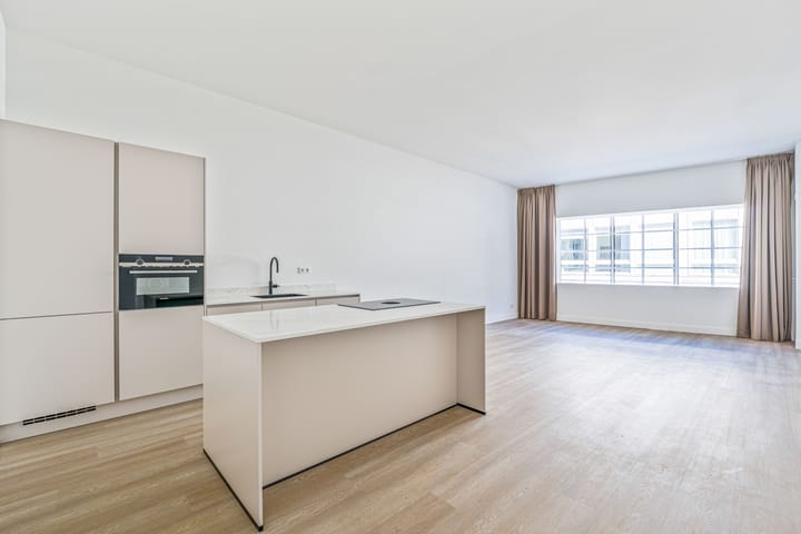 Photo 5 of Zeedijk 4-A