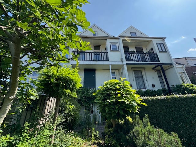 Foto 2 van Dordtsestraatweg 627