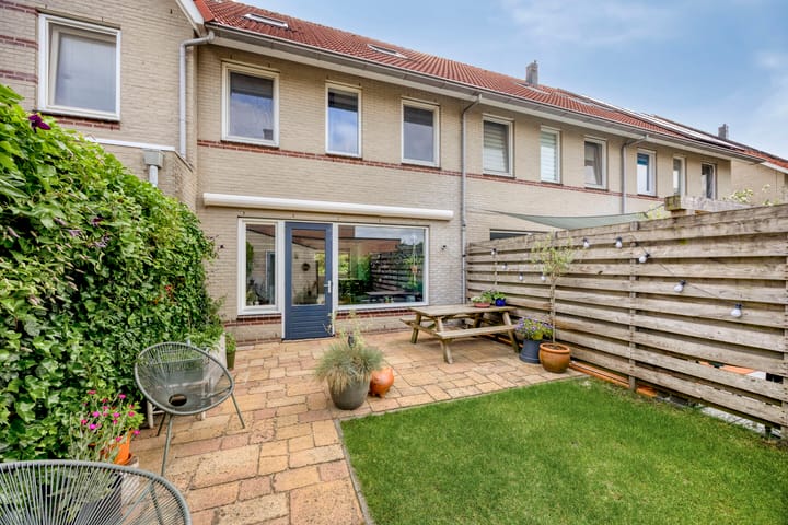 Foto 31 van Valeriaan 72