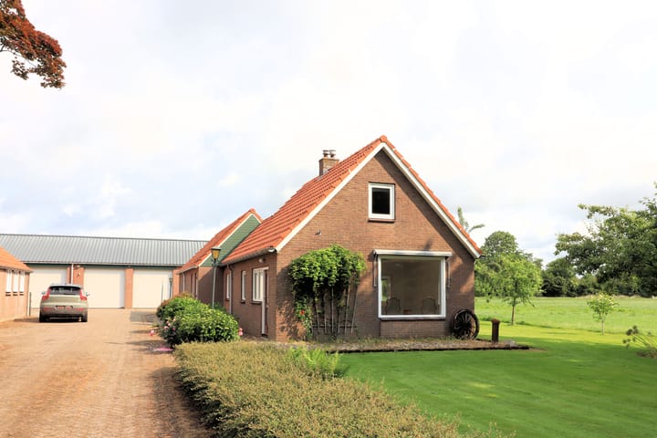 Photo 1 of Zuiderzeeweg 2-A