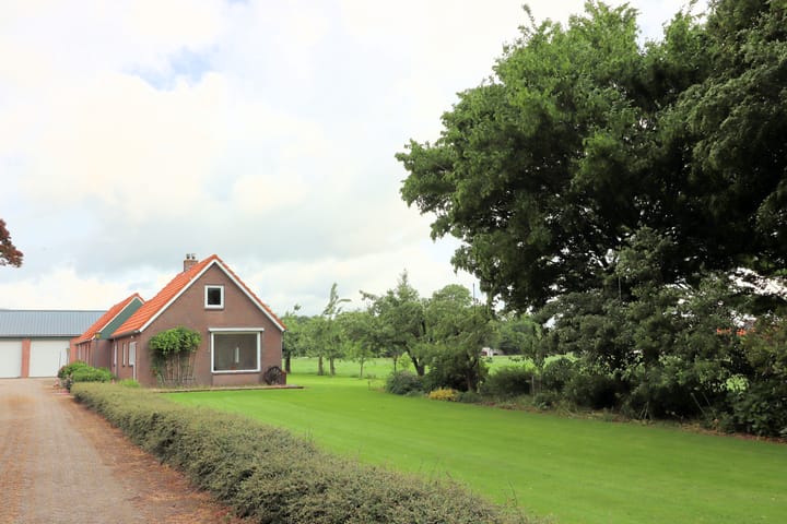 Photo 2 of Zuiderzeeweg 2-A