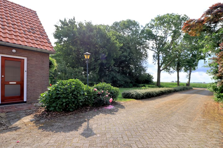 Photo 3 of Zuiderzeeweg 2-A