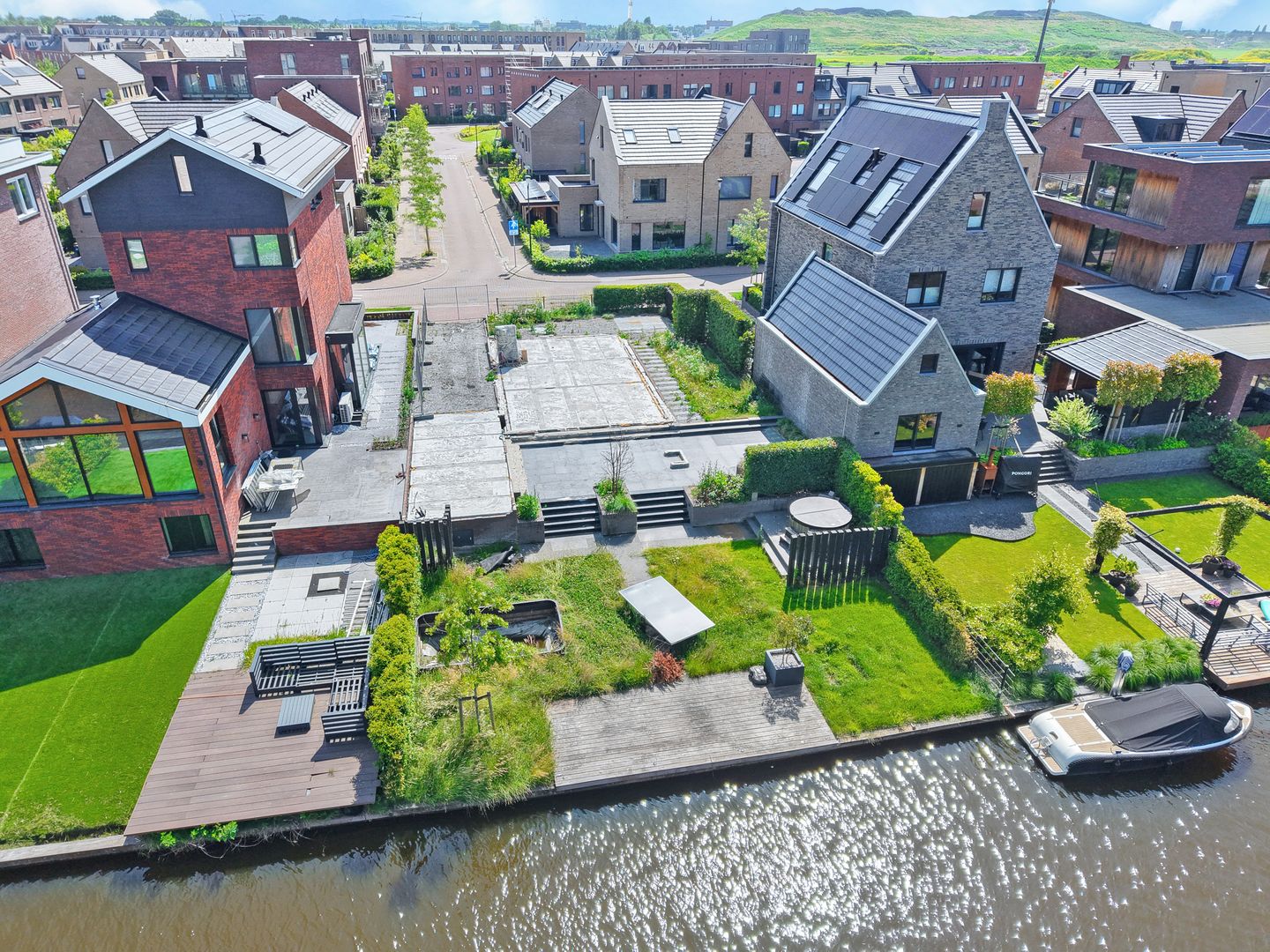 Photo 1 of Nijmegenstraat 14