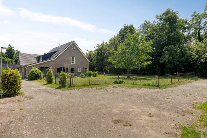 Foto 44 van Berghemseweg 16