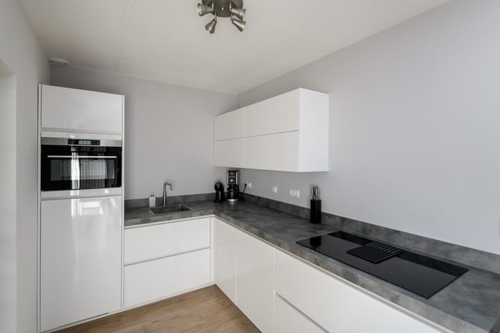 Foto 12 van De Nova Cura 140