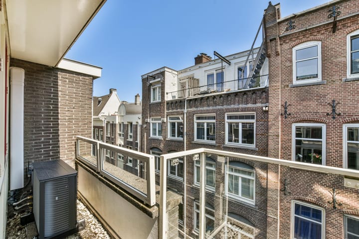 Foto 10 van Paardenstraat 52