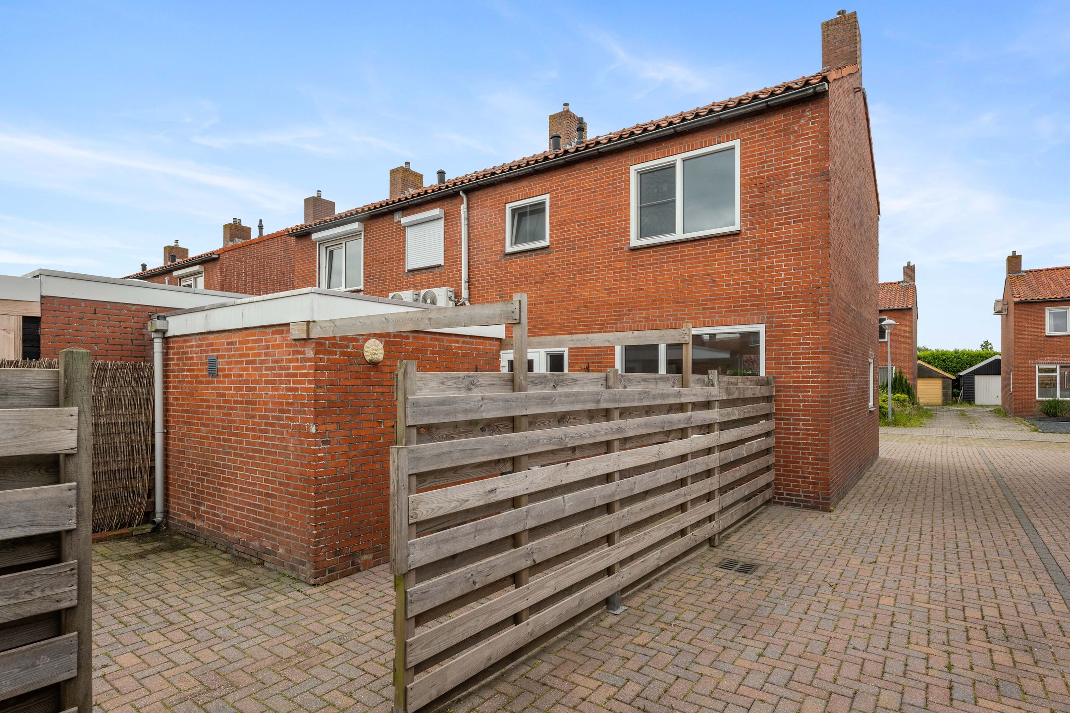 Foto 33 van Burgemeester Dijkhuisstraat 8