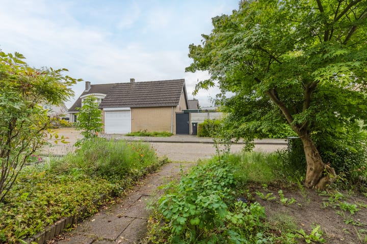 Photo 12 of Europastraat 36