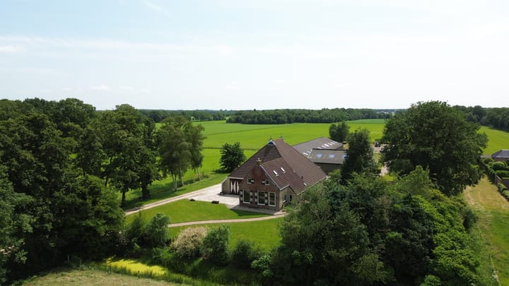 Oosterhuisweg 18 main image