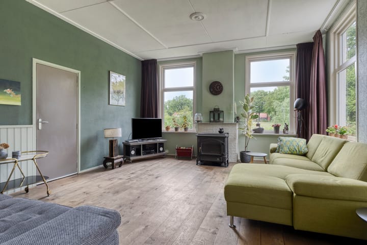 Photo 9 of Oosterhuisweg 18