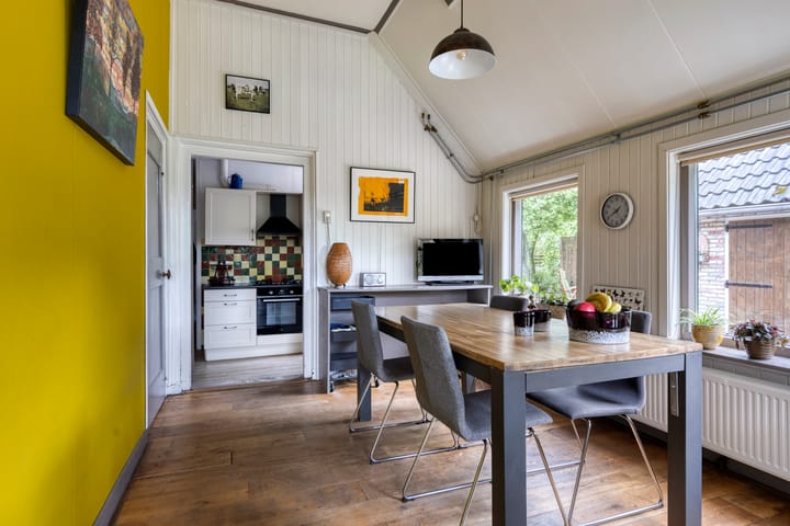 Photo 11 of Oosterhuisweg 18