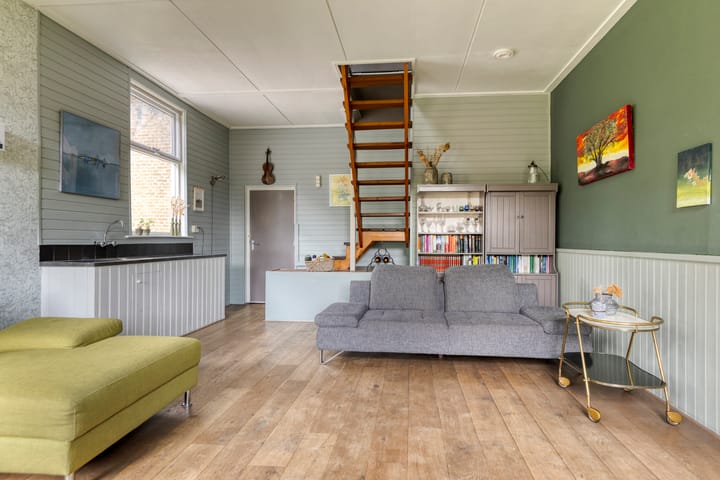 Photo 12 of Oosterhuisweg 18