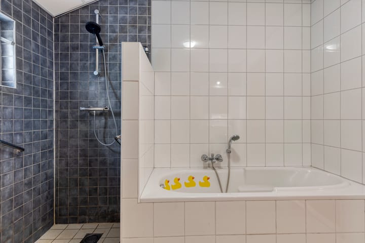 Photo 24 of Oosterhuisweg 18