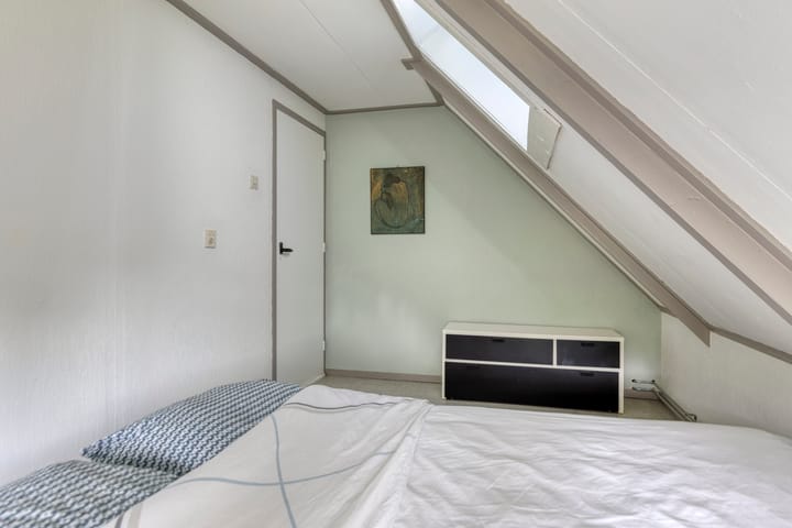 Photo 28 of Oosterhuisweg 18