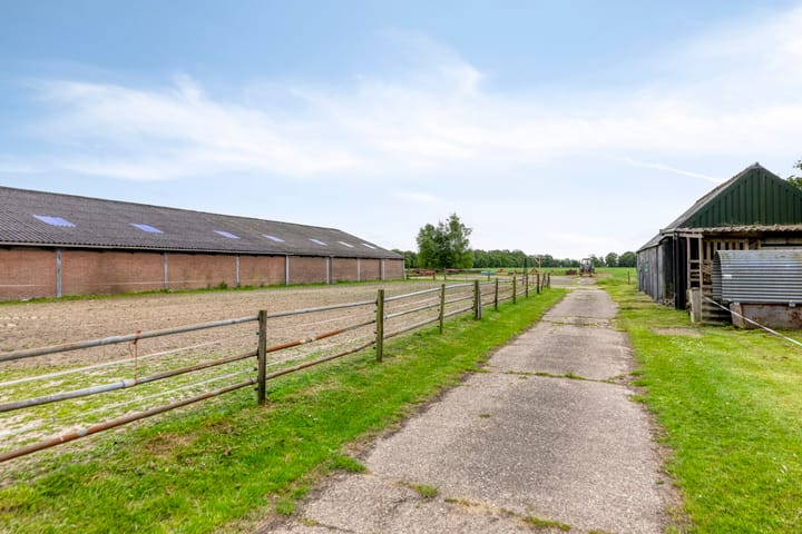 Photo 56 of Oosterhuisweg 18