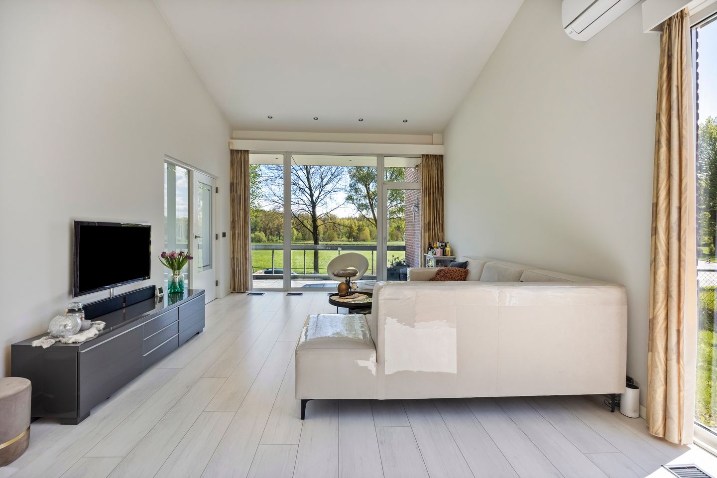 Foto 10 van Rimburgerweg 255