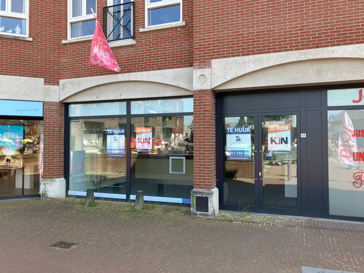 Wilhelminaplein 64, Rijen