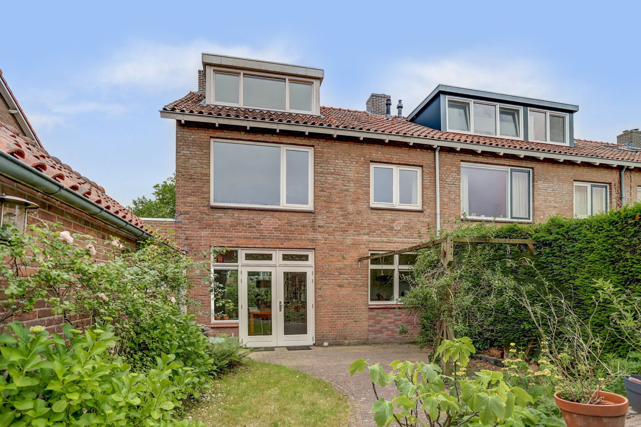 Foto 48 van Einsteinstraat 38