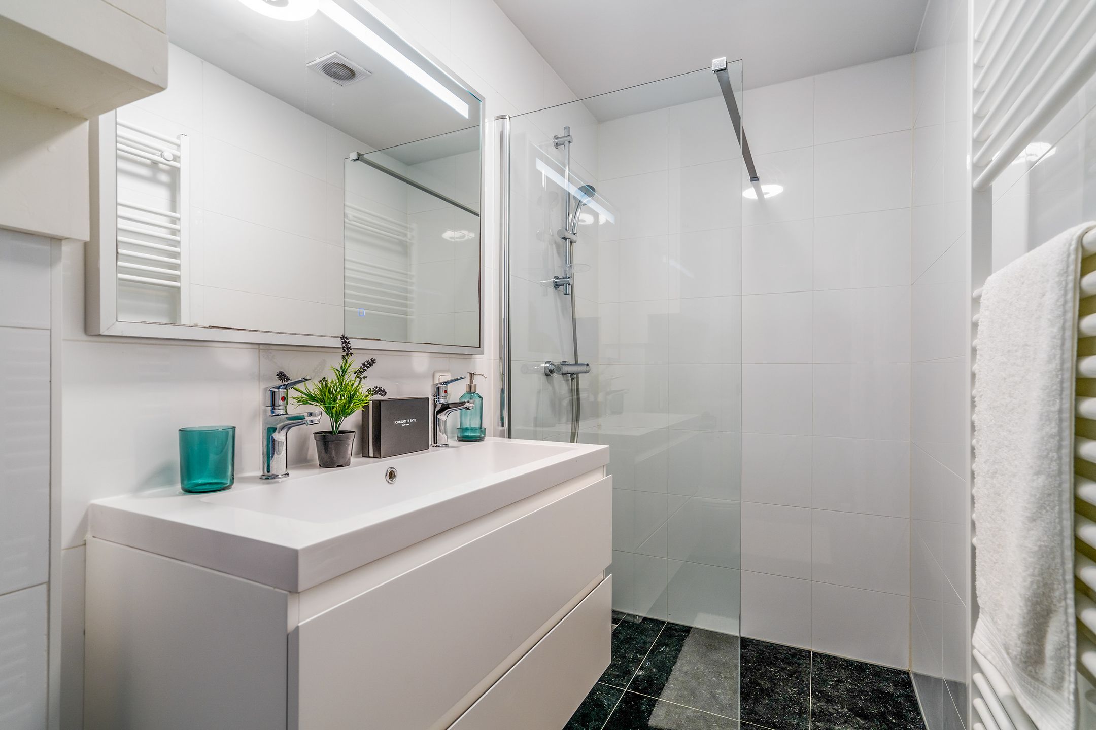 Foto 24 van Westduinweg 74-1